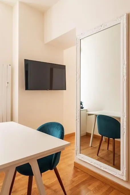Studio Apartment Brera Milano