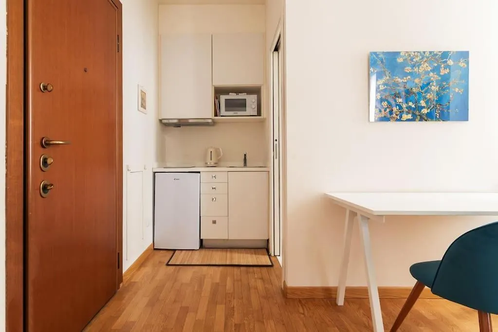 Studio Apartment Brera Milano