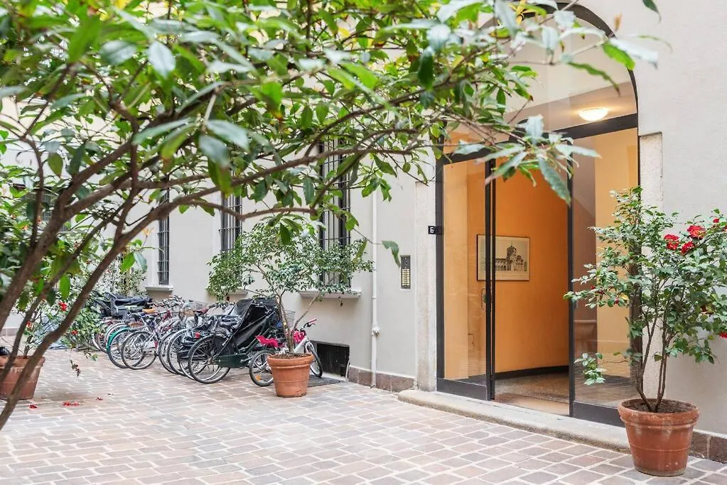 Studio Apartment Brera Milano